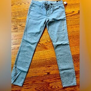 New Gap Color Story Wash jeans